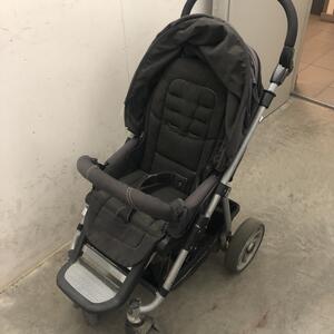 Teutonia barnvagn med tillbehör