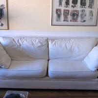 Stor fräsch vit soffa bortskänkes