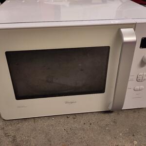 Liten fungerande Mikro, 700W