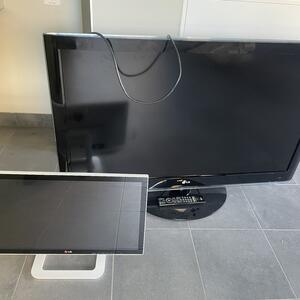 Tv skänkes LG superfint skick samt skärm