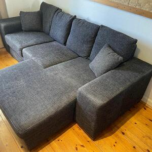 3-sits soffa med schäslong bortskänkes