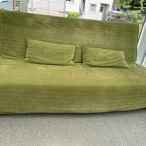 Bäddsoffa bortskänkes