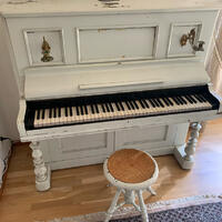 äldre piano
