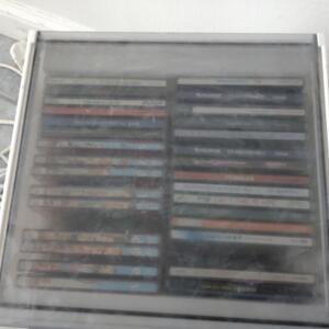 CD skivor diverse i en cd box
