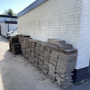 Betongplattor