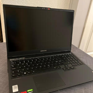 Lenovo Legion 5 15,6" gaming laptop R5/16/1000/1660TI/15-120. De