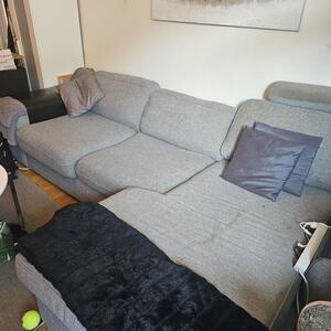 Mio soffa bortskänkes mot av hämtning.