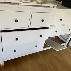 Byrå från Ikea