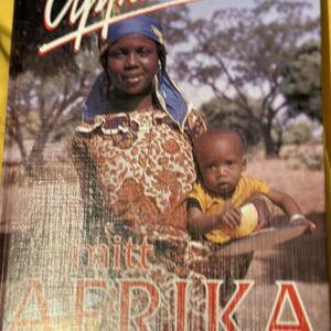 Fakta/fotobok om Afrika från 90-talet