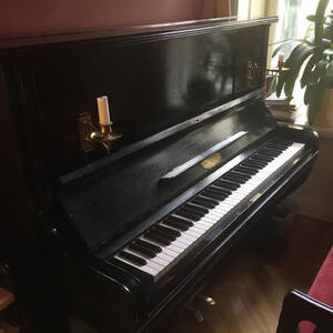 Gammalt piano