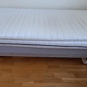 Säng 90 cm