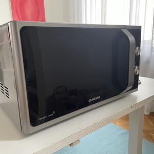 Microvågsugn bortskänkes