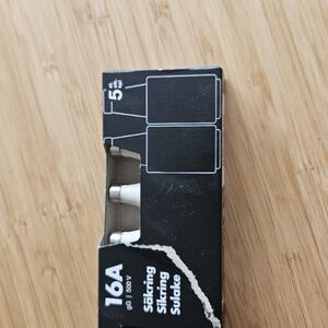 16 A säkringar