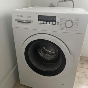 Tvättmaskin bortskänkes 